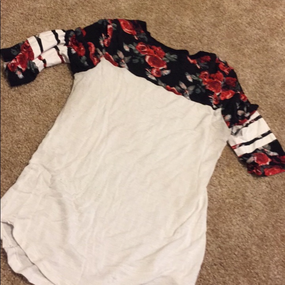 Top - Picture 2 of 2